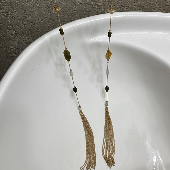 Long beaded chain gold tone - Picture 8 of 8